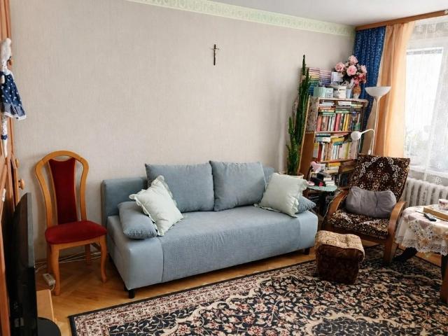 Do sprzedania przestronne 4 pokojowe mieszkanie z balkonem na Bemowie