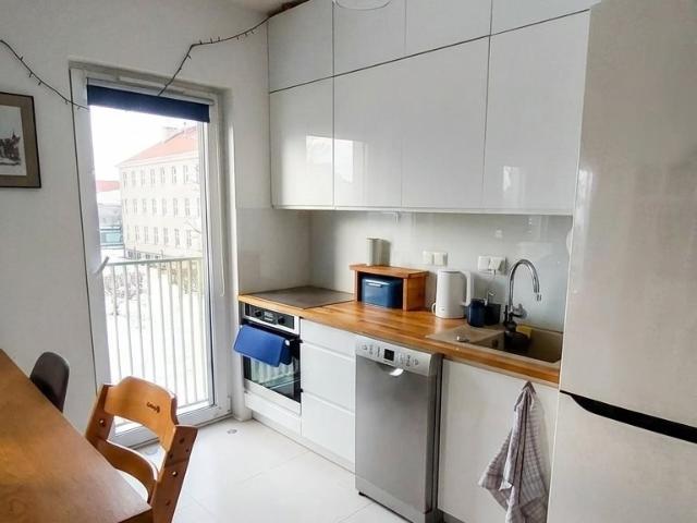 4 pokojowe mieszkanie z garażem 56,76 m² w cichej okolicy