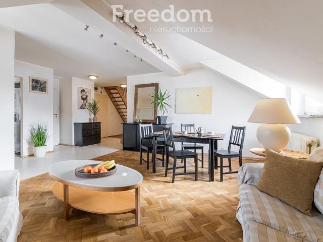 4 pokojowe 104,4 m² na Mokotowie z potencjałem polecam