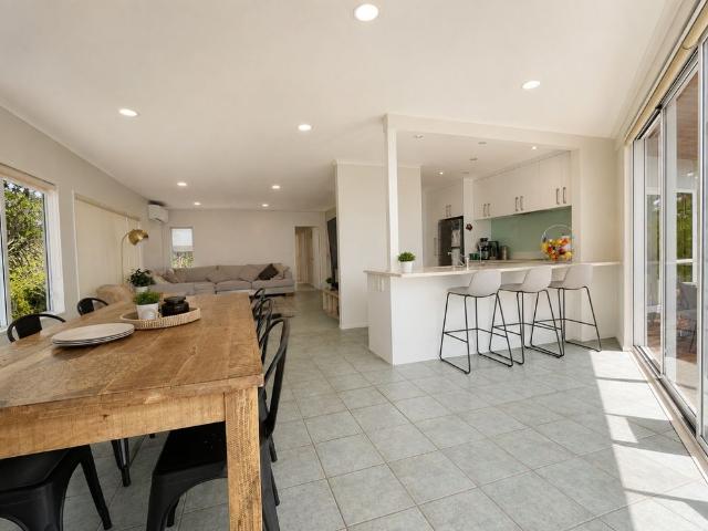 4 Portal Place, Murrays Bay, Auckland