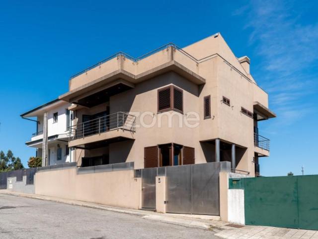 4 quarto, Trofa Trofa 101065071