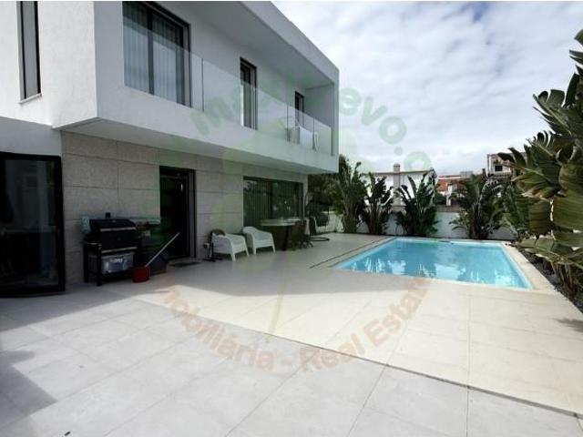 4 quarto, Almada Almada 101226278