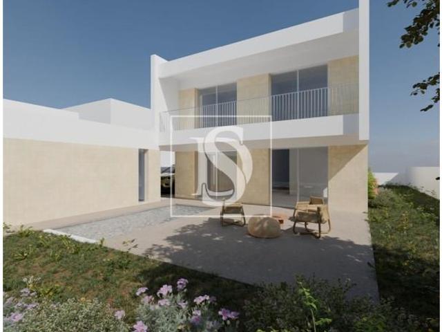 4 quarto, Almada Almada 101515818