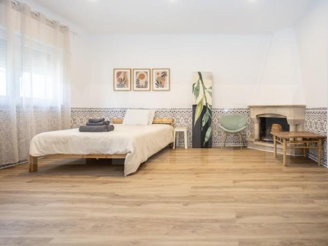 4 quarto, Almada Almada 102921317