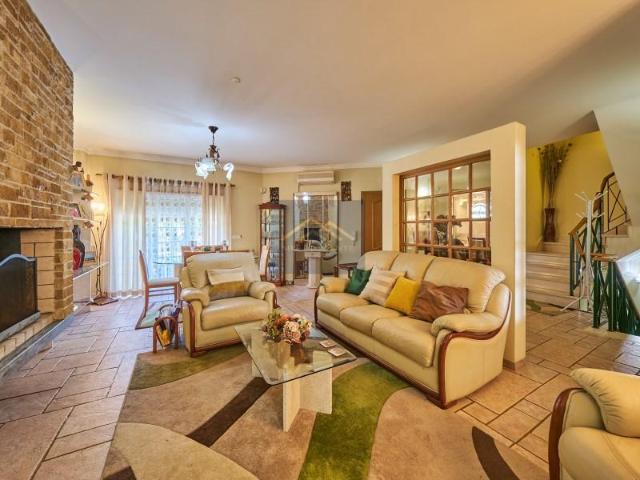 4 quarto, Almada Almada 102921664