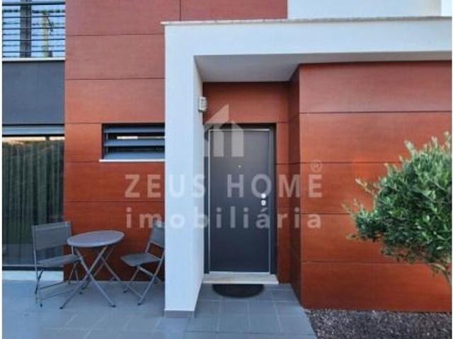4 quarto, Almada Almada 103964787
