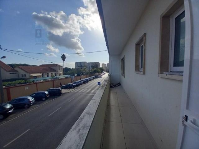 4 quarto, Almada Almada 90436007