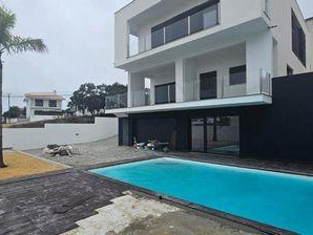 4 quarto, Almada Setubal 100265544
