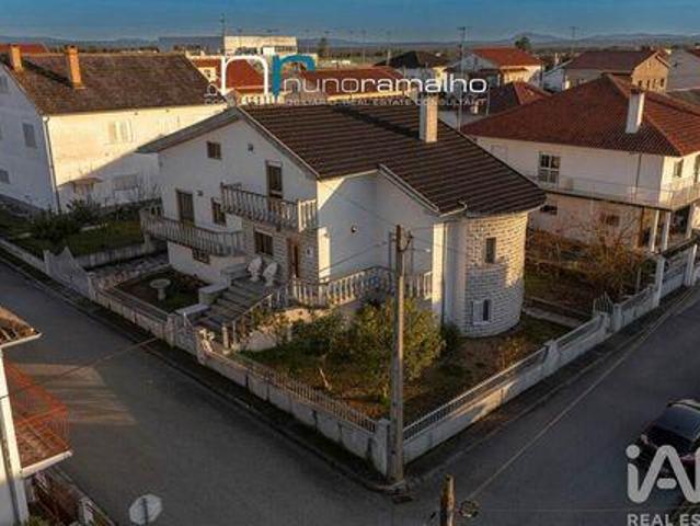 4 quarto, Almeida Guarda 100366073