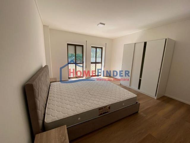 4 quarto, Braga Braga 4710 LS98330661