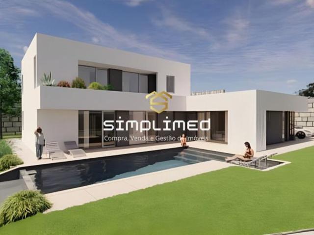 4 quarto, Castelo Branco Covilhã 6200 104469689