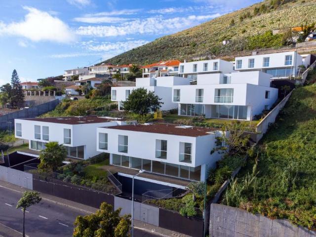 4 quarto, Funchal Ilha da Madeira LS92517235