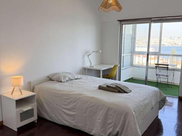 4 quarto, Lisbon Lisbon 2800 300 96384615