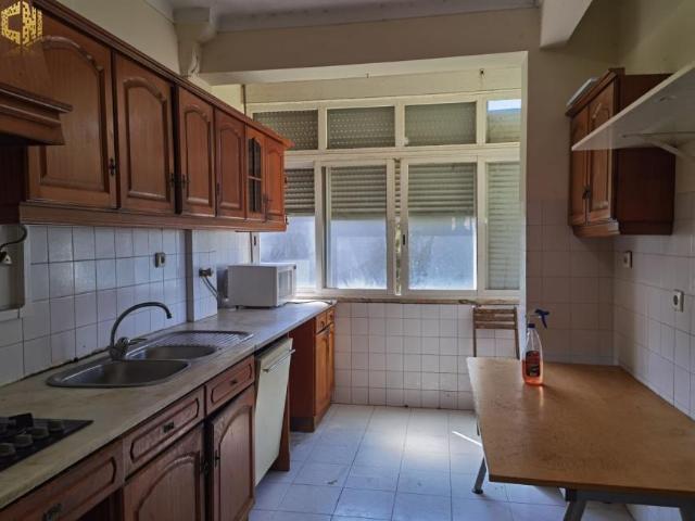 4 quarto, Lisboa Amadora 2720 LS96583348