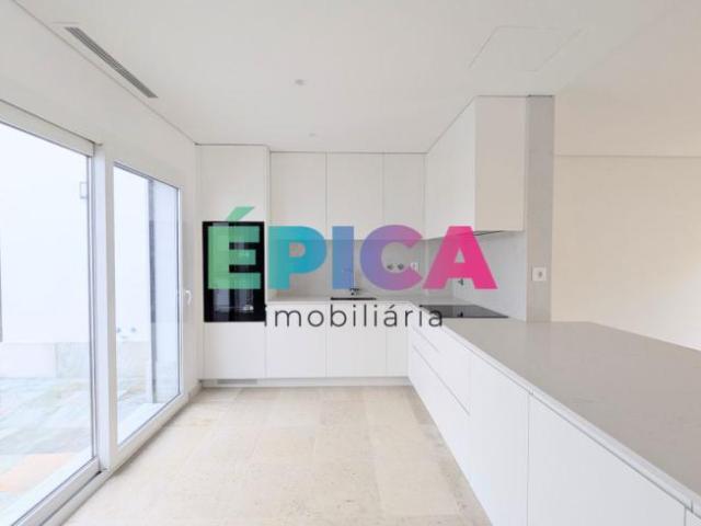 4 quarto, Lisboa Odivelas 2620 LS100008758