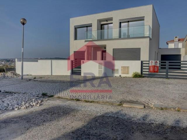 4 quarto, Lourinhã Lourinhã LS100640394