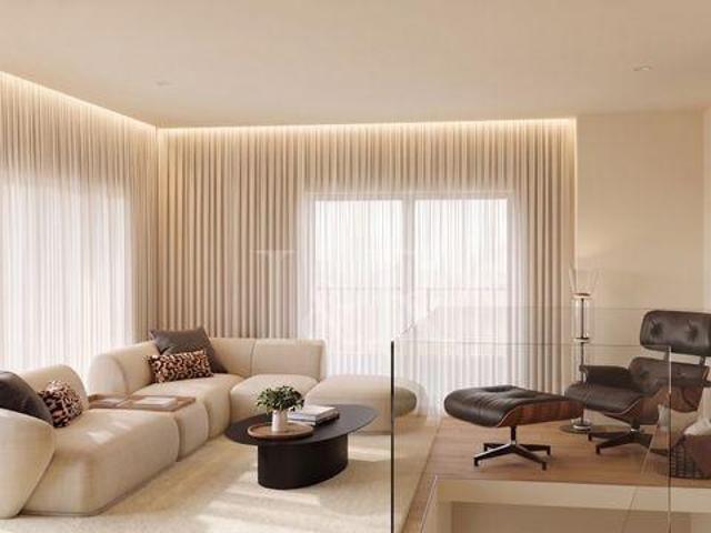 4 quarto, Oeiras Lisboa 2760 003 103546806