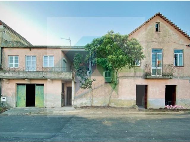 4 quarto, Oliveira do Hospital Oliveira do Hospital LS101656269