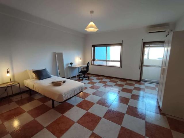 4 quarto, porto porto 4050 352 LS100946102
