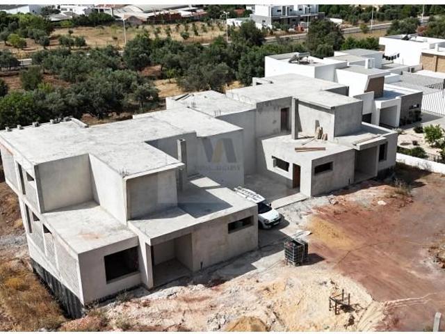 4 quarto, São Brás de Alportel São Brás de Alportel 105007346