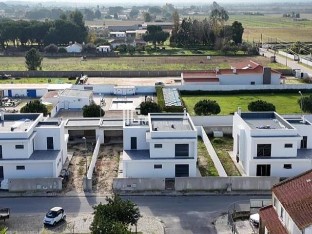 4 quarto, Salvaterra de Magos Santarém 100222776