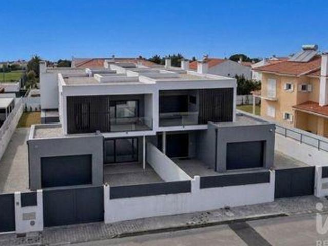 4 quarto, Seixal Setubal LS100264686