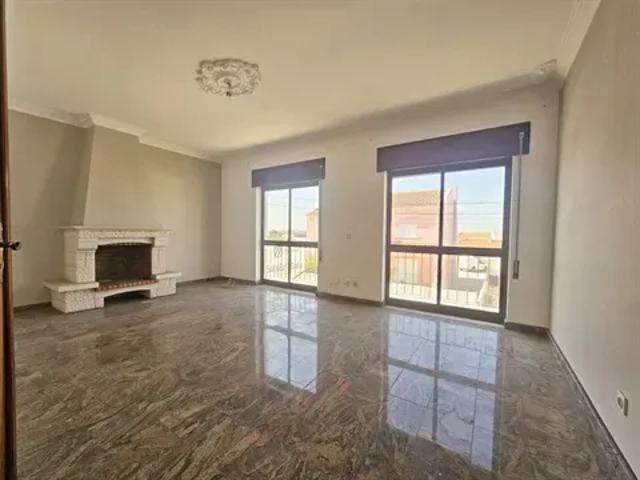 4 quarto, Setúbal Moita 103530012