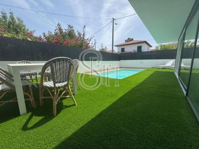 4 quarto, Setúbal Almada 2820 LS102629450