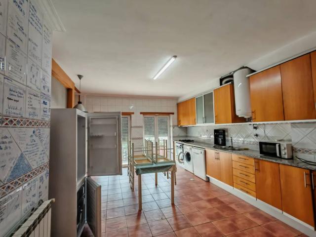 4 Quartos Disponíveis em T4 Serra Shopping Castelo Branco, Covilhã