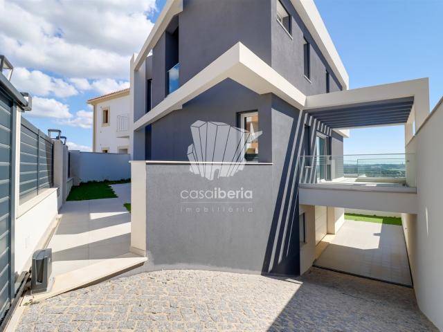 4 Quartos Moradia Mexilhoeira Grande 190m² Mexilhoeira Grande