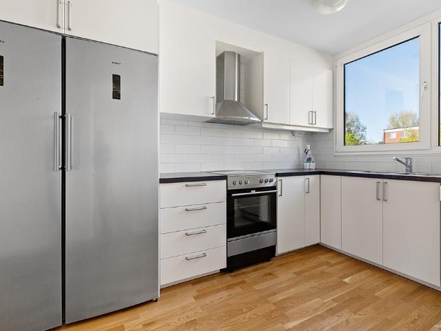4 rum och kök på Eddavägen 9 A, ledig lägenhet i Eskilstuna