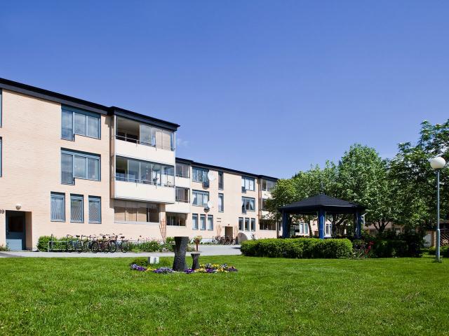 4 rums hus i ÖREBRO 94 m² 9 016 kr