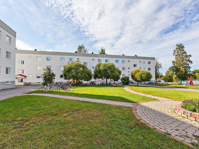 4 rums lägenhet i Umeå 102 m² 14 244 kr