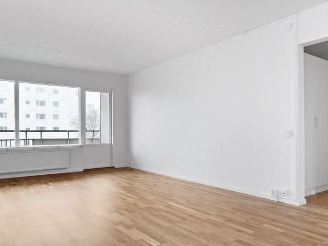 4 rums lägenhet i Brandbergen 101 m² 14 263 kr