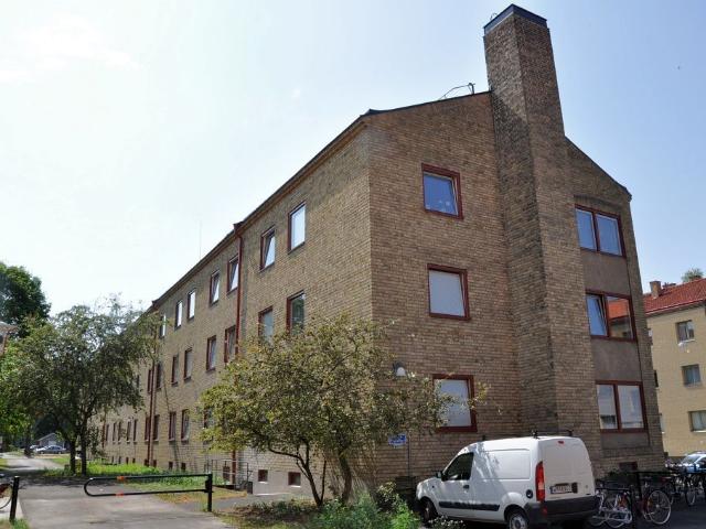 4 rums lägenhet i ÖREBRO 87 m² 9 819 kr
