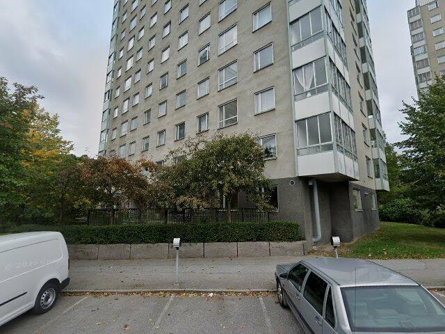 4 rums lägenhet i Solna 82 m² 8 253 kr