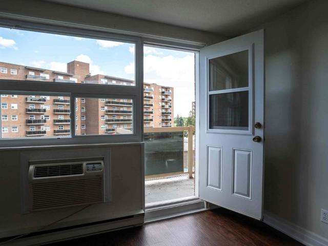 4 Radisson 1 Bedroom Apartment for Rent at 4 Rue Radisson, Gatineau, QC J8Z 1T6 Hull/Quartier de I'Oree du Parc