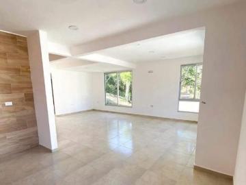 4 recamaras, una en Planta Baja, NUEVA, en fracc privado