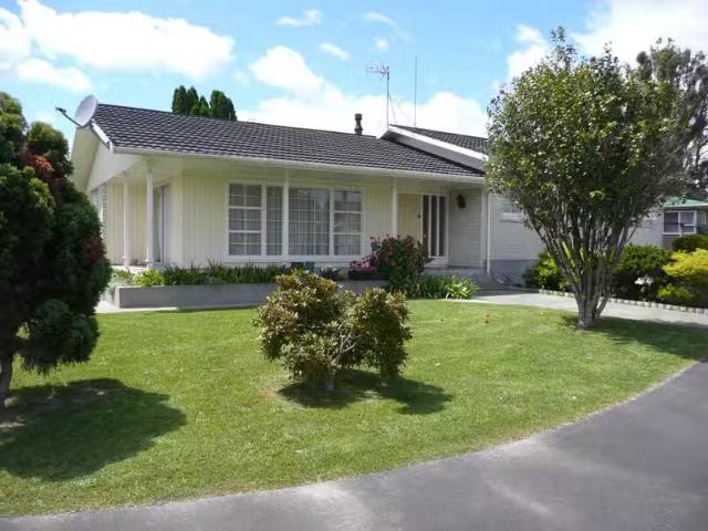 4 Regent Street, Silverdale, Hamilton, Waikato