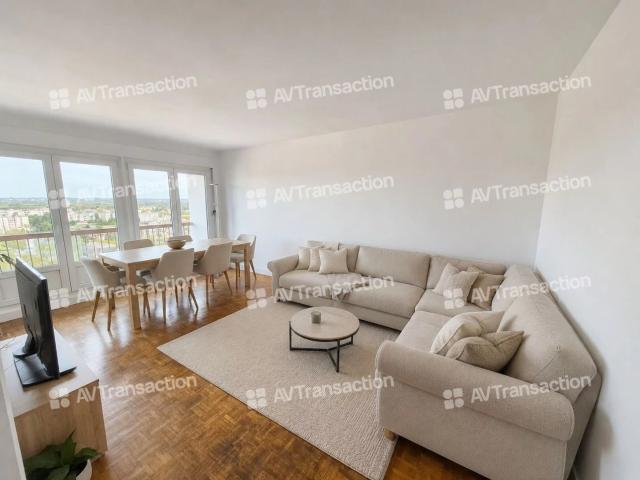 4 RÉNOVÉ DE 82.5 M² – 3 CHAMBRES – BALCON – PARKING CAVE