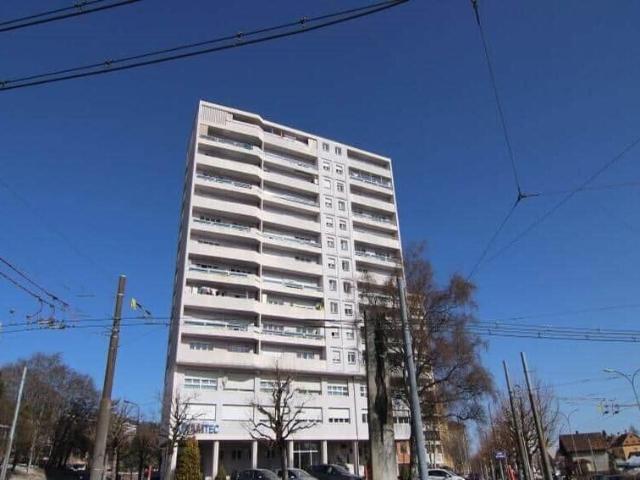 4 room apartment with balcony