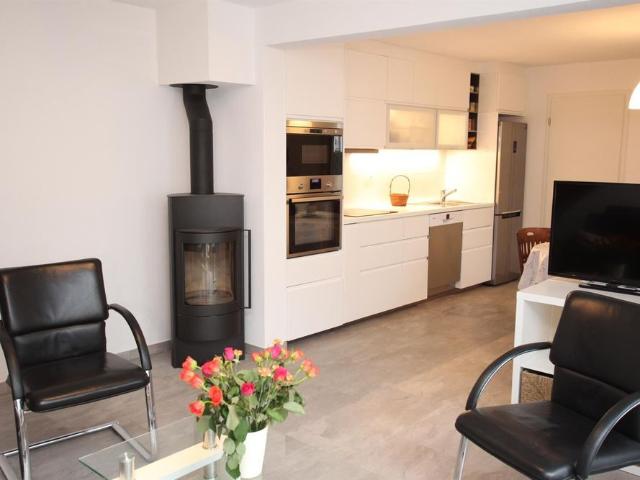 4 ROOM APARTMENT