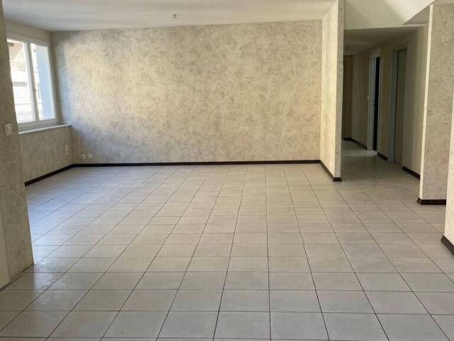 4 room apartment