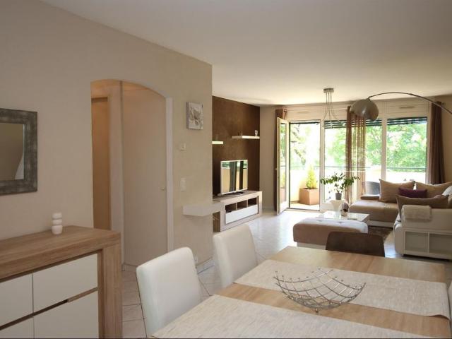 4 ROOM APARTMENT