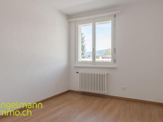 4 room attic apartment / Appartement de 4 pièces en attique