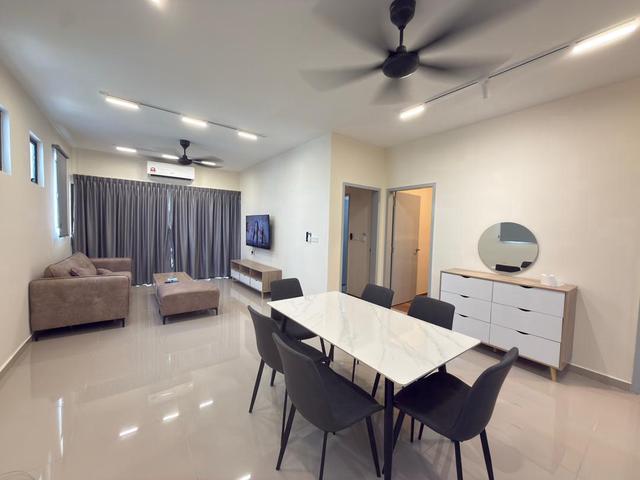 4 Room Fully Furnish 24hr Security Pool 2 Car Park Admiral Residence