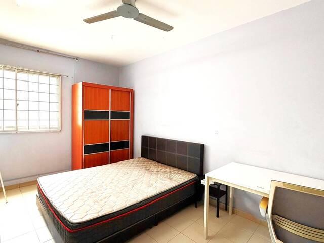 4 Room HDB for Sale at blk 106 Teck Whye Lane no agent fee