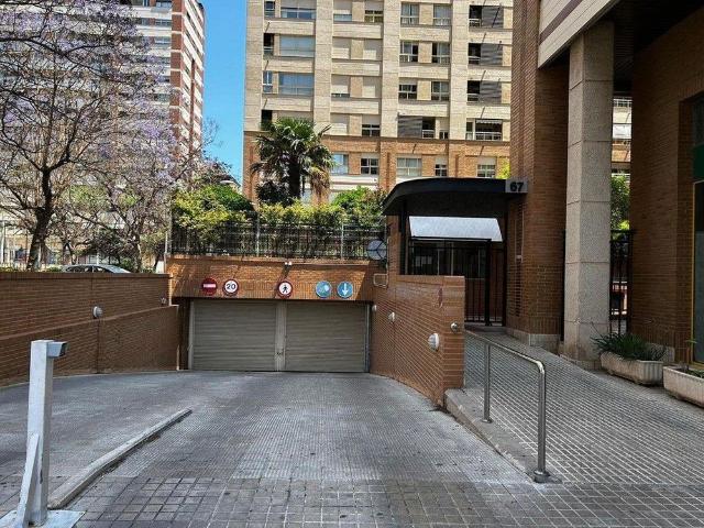 4 room luxury Apartment for rent in Valencia