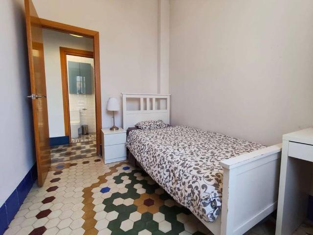 4 room luxury Apartment for rent in Valencia