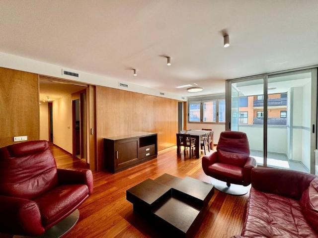4 room luxury Apartment for rent in Valencia